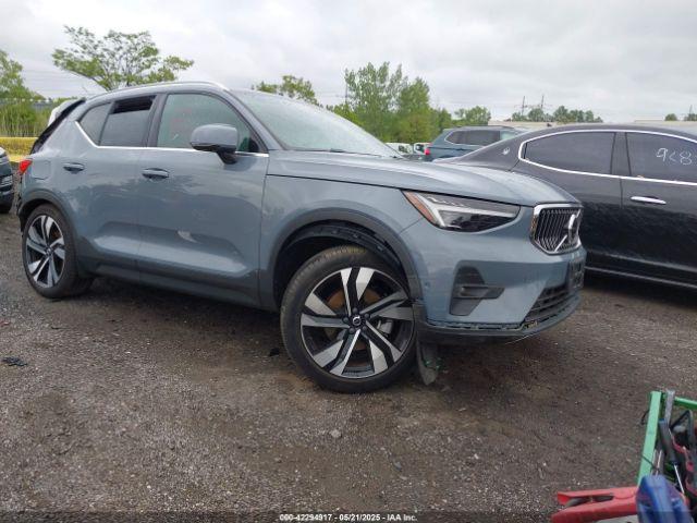  Salvage Volvo XC40