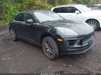  Salvage Porsche Macan