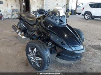  Salvage Can-Am Spyder Roadster
