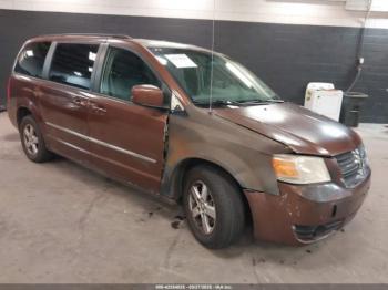  Salvage Dodge Grand Caravan