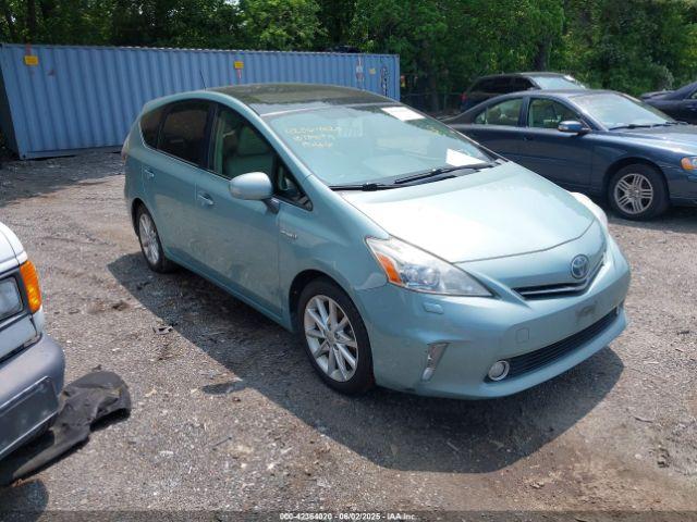  Salvage Toyota Prius v