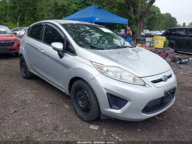 Salvage Ford Fiesta