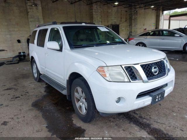  Salvage Nissan Pathfinder