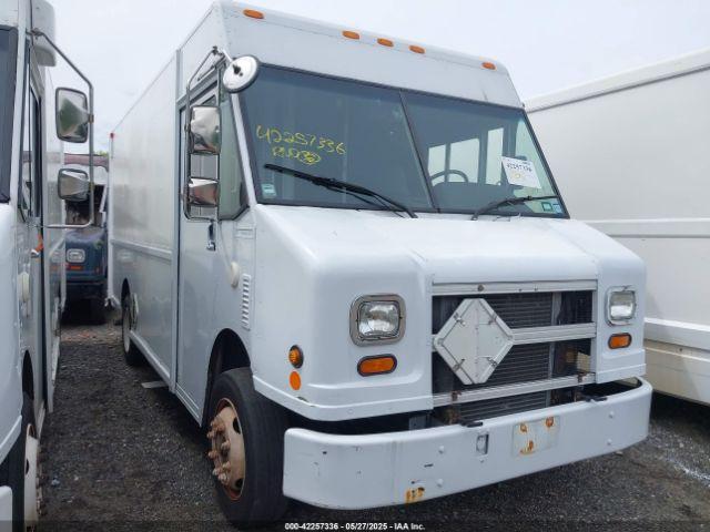  Salvage Freightliner Chassis