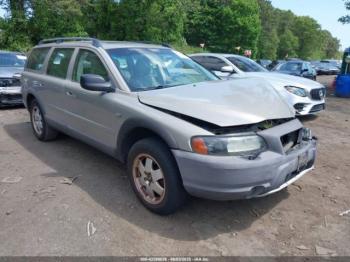  Salvage Volvo V70