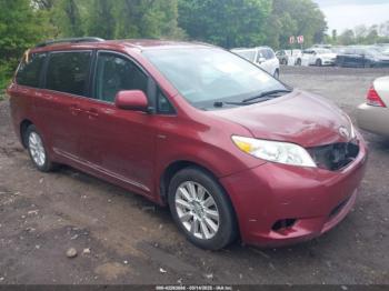  Salvage Toyota Sienna