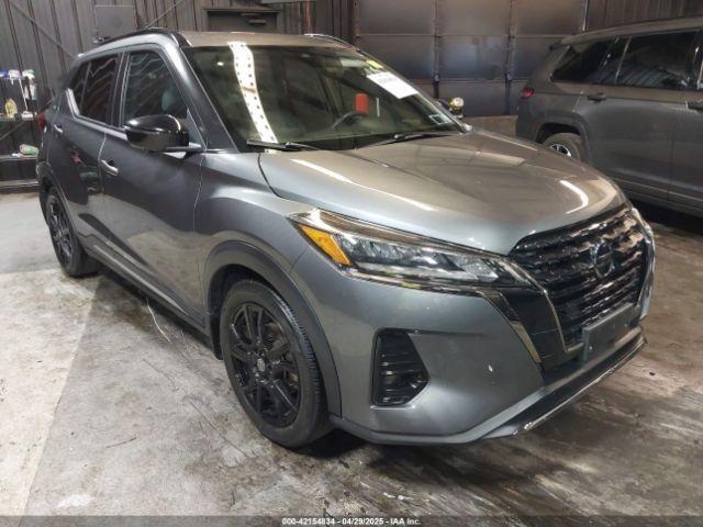  Salvage Nissan Kicks