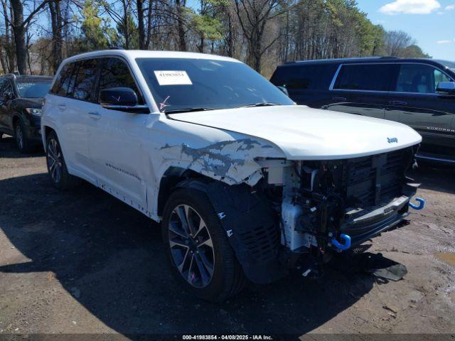  Salvage Jeep Grand Cherokee