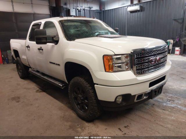  Salvage General Motors Sierra 3500HD