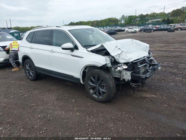  Salvage Volkswagen Tiguan