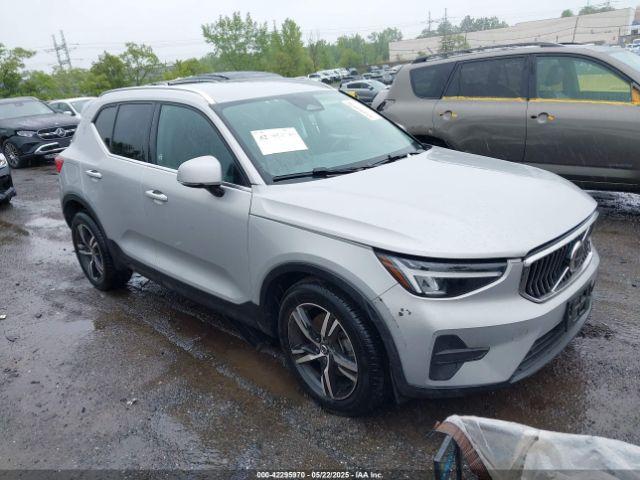  Salvage Volvo XC40