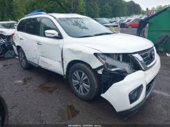  Salvage Nissan Pathfinder