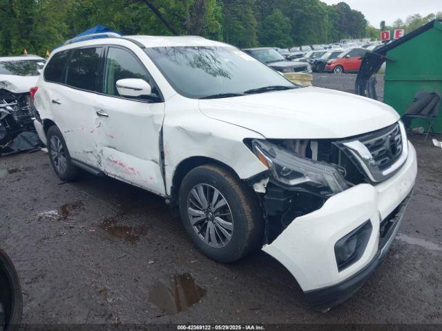  Salvage Nissan Pathfinder