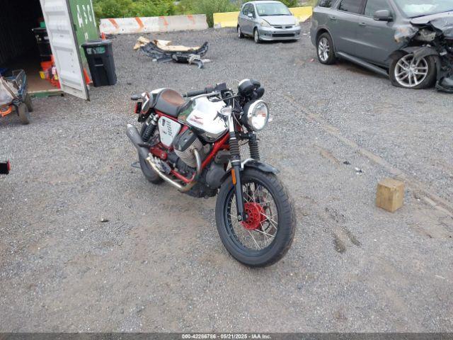  Salvage Moto Guzzi V7