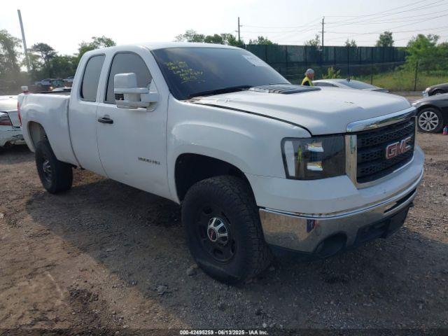 Salvage GMC Sierra 2500