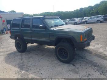  Salvage Jeep Cherokee