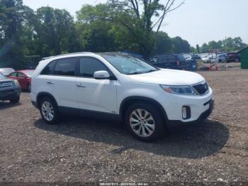  Salvage Kia Sorento