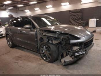  Salvage Porsche Cayenne
