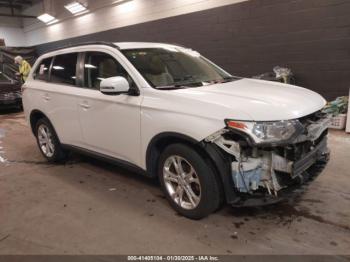 Salvage Mitsubishi Outlander