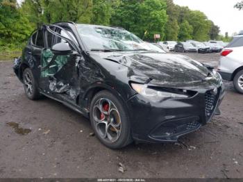  Salvage Alfa Romeo Stelvio