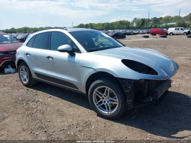  Salvage Porsche Macan