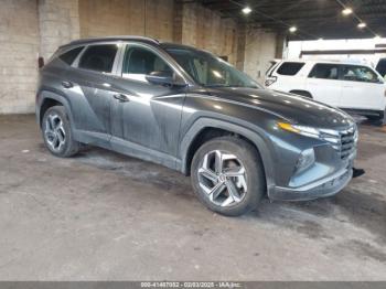  Salvage Hyundai TUCSON