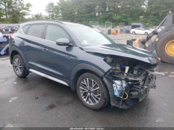 Salvage Hyundai TUCSON