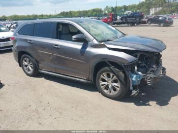  Salvage Toyota Highlander
