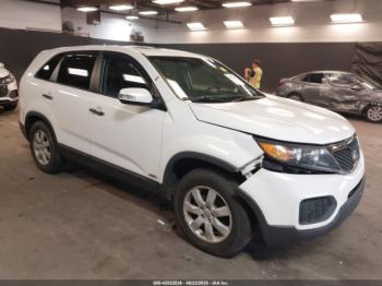  Salvage Kia Sorento