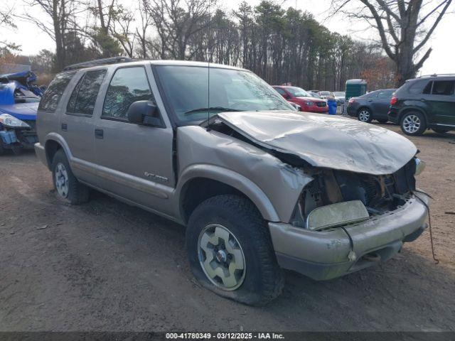  Salvage Chevrolet Blazer