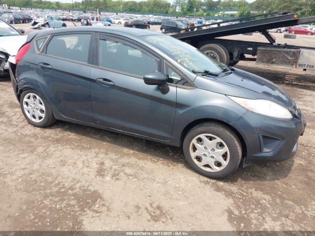  Salvage Ford Fiesta