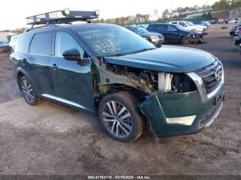  Salvage Nissan Pathfinder