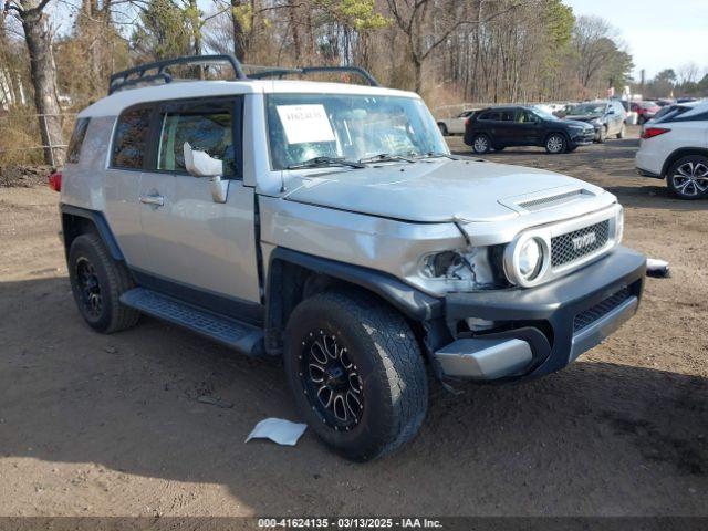  Salvage Toyota FJ Cruiser