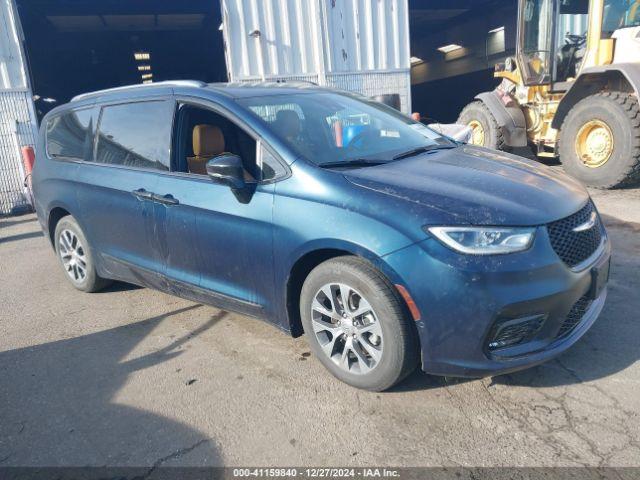  Salvage Chrysler Pacifica