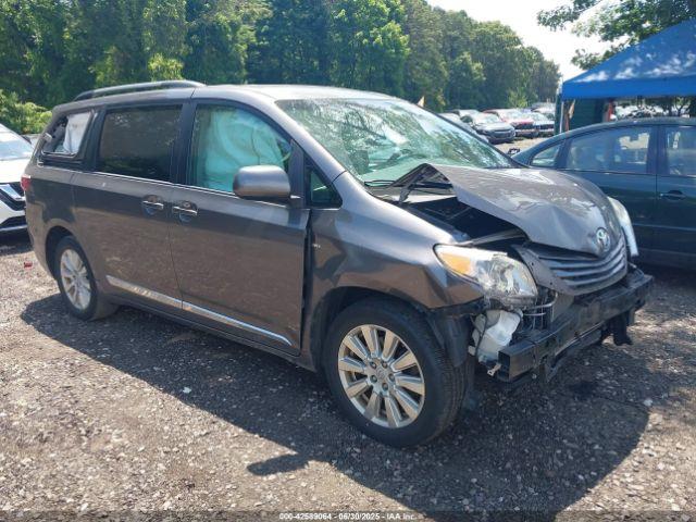  Salvage Toyota Sienna
