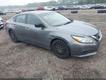  Salvage Nissan Altima