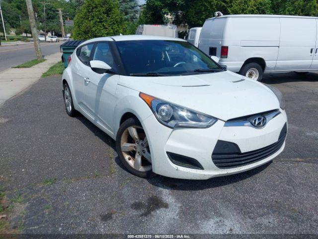  Salvage Hyundai VELOSTER