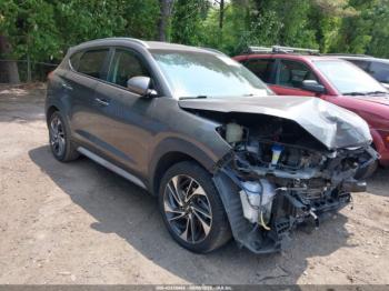  Salvage Hyundai TUCSON