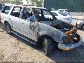  Salvage Ford Expedition