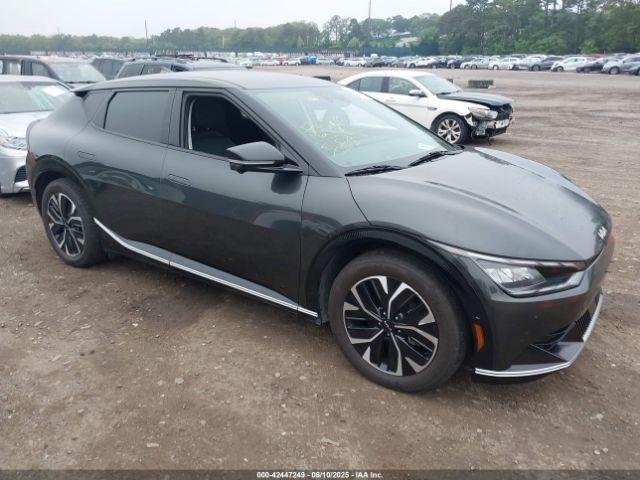  Salvage Kia EV6