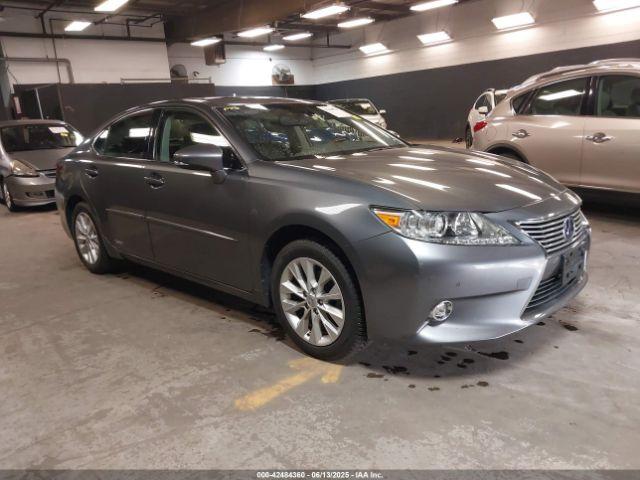  Salvage Lexus Es