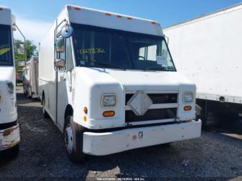 Salvage Freightliner Chassis