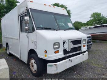  Salvage Freightliner Chassis