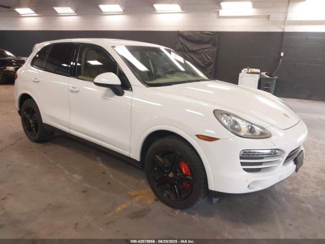  Salvage Porsche Cayenne
