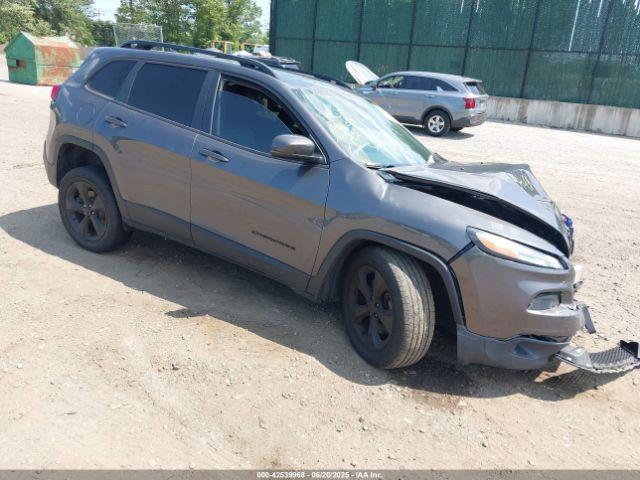  Salvage Jeep Cherokee