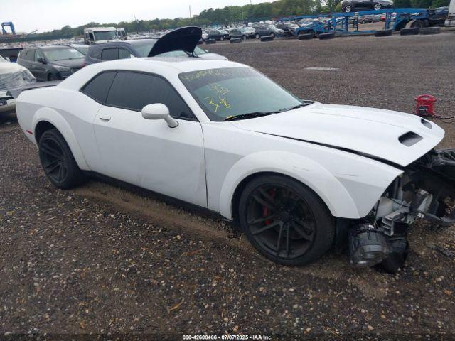  Salvage Dodge Challenger