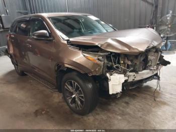  Salvage Toyota Highlander