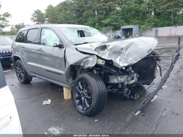  Salvage Jeep Grand Cherokee