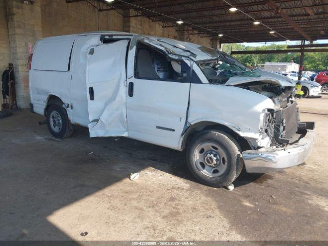  Salvage GMC Savana