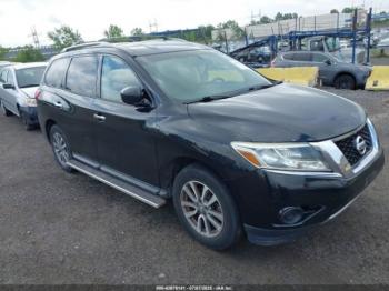  Salvage Nissan Pathfinder